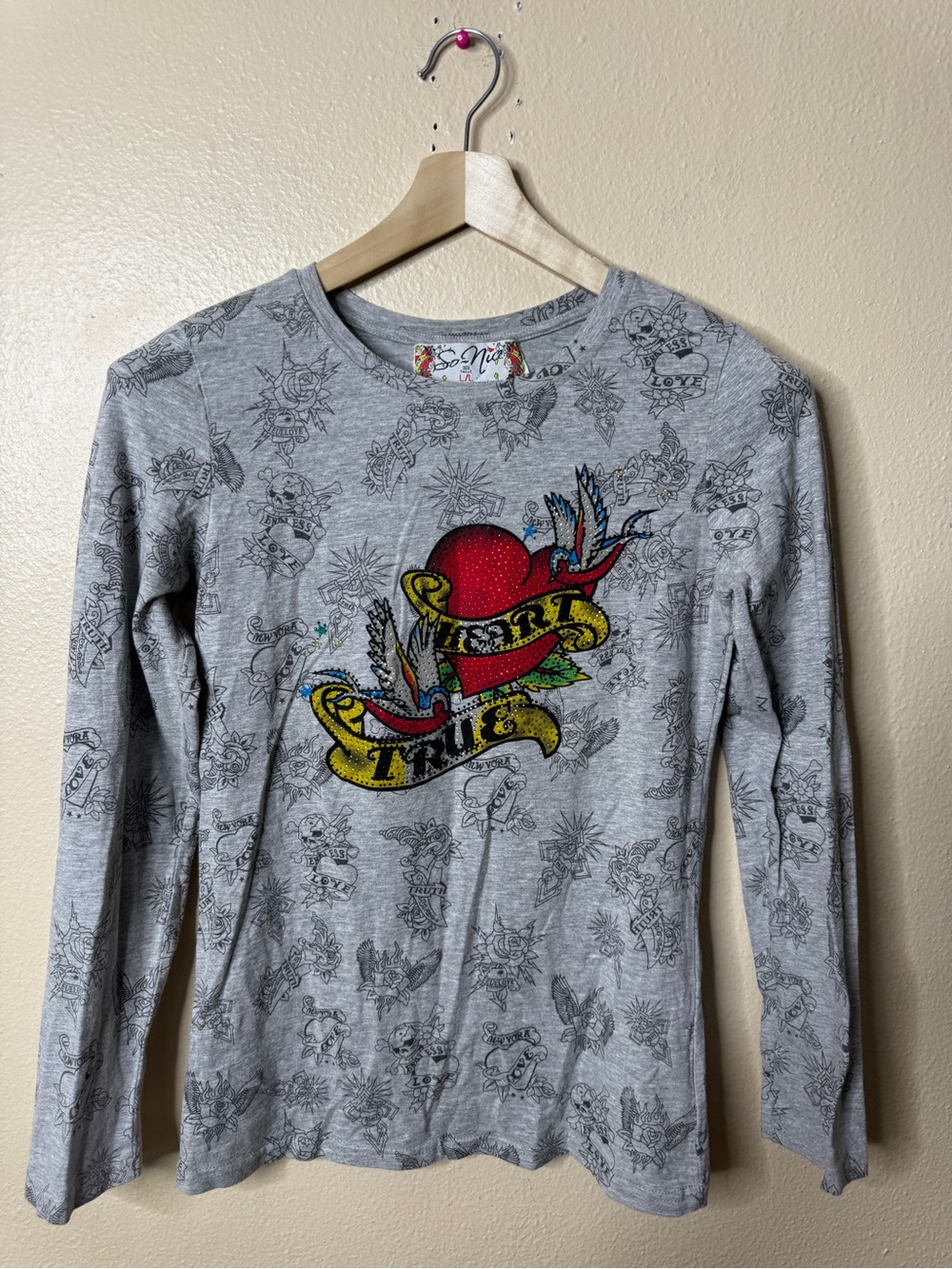 So Nice Womens L Gray Tattoo Heart Rhinestone Graphic Long Sleeve Top Y2K